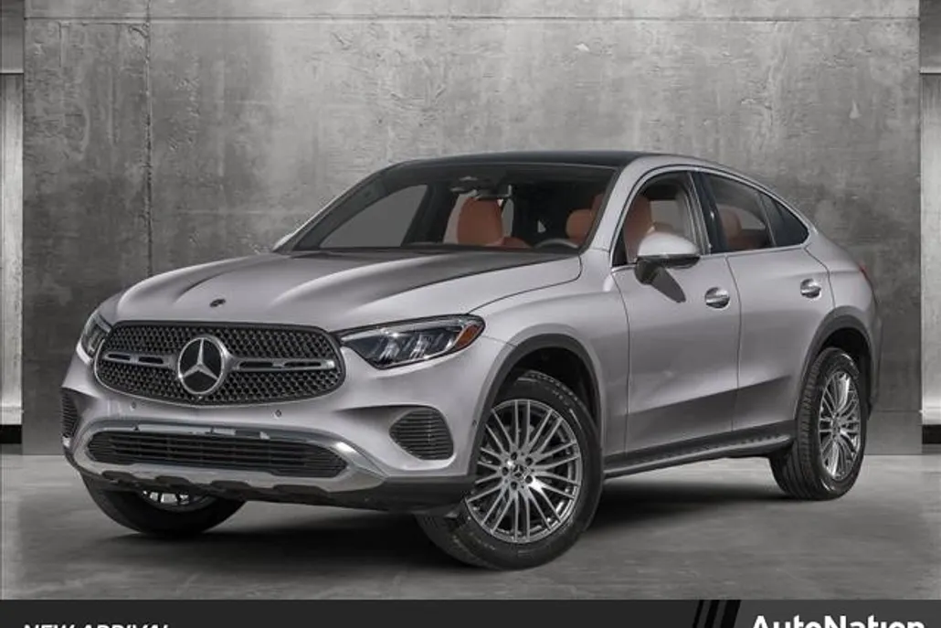 2025 Mercedes Benz GLC 300 AMG photo 1