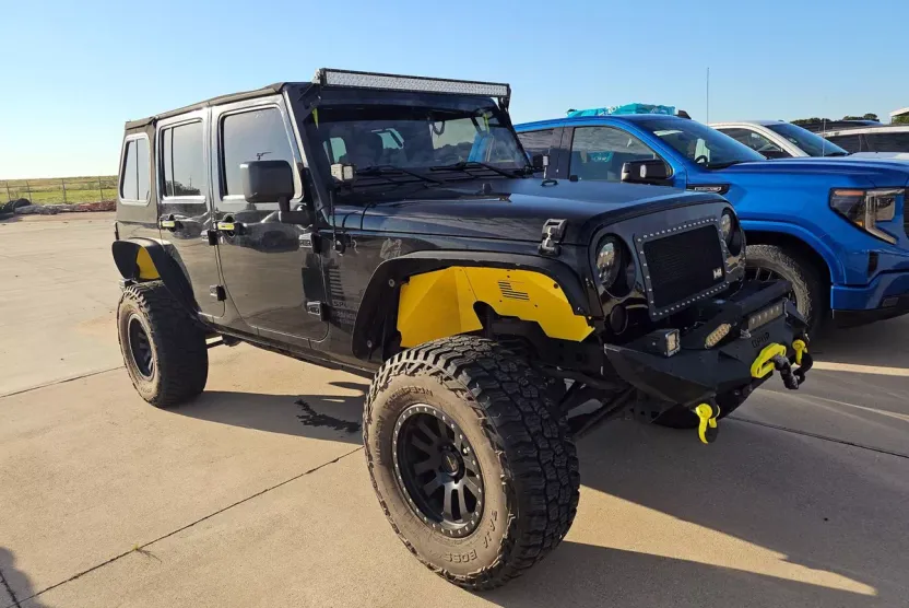 2016 Jeep Wrangler Unlimited Sport photo 1