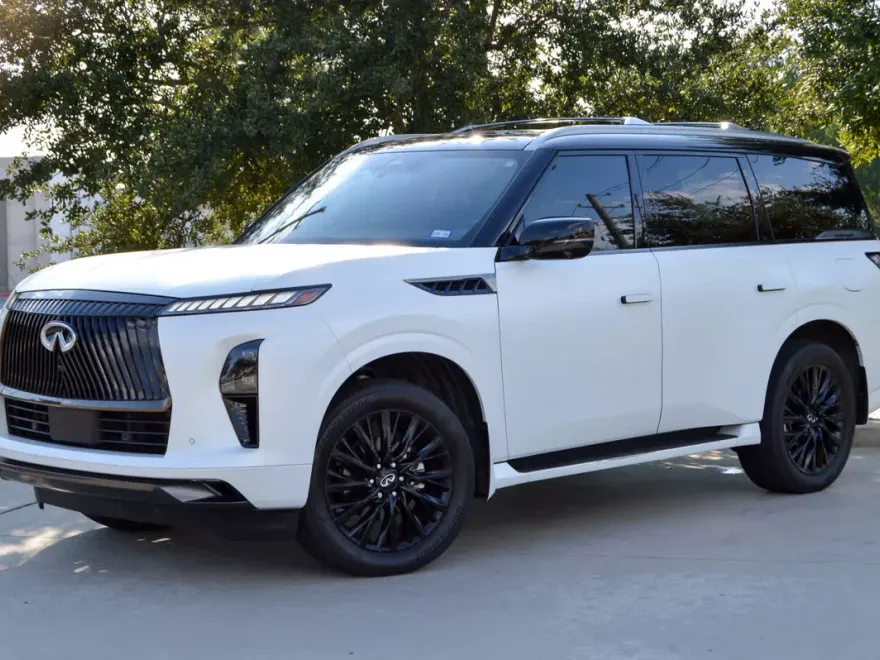 2025 Infiniti QX80 photo 1