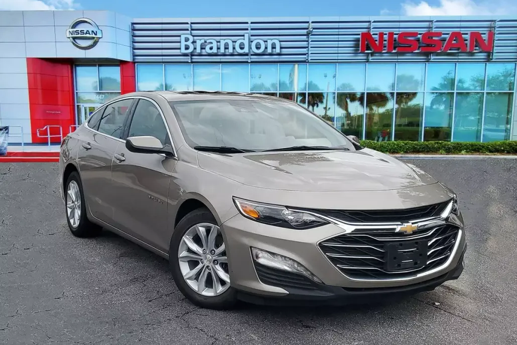 2024 Chevrolet Malibu 1LT photo 1