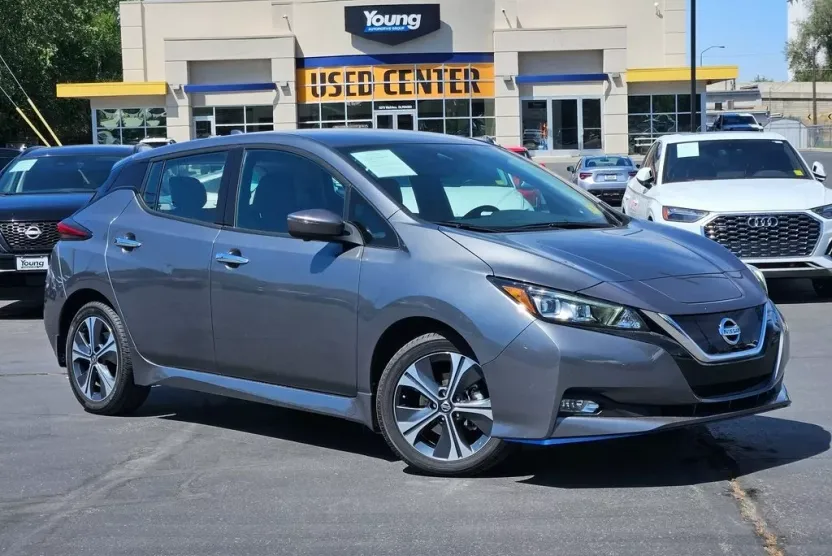 2022 Nissan Leaf SL Plus photo 1
