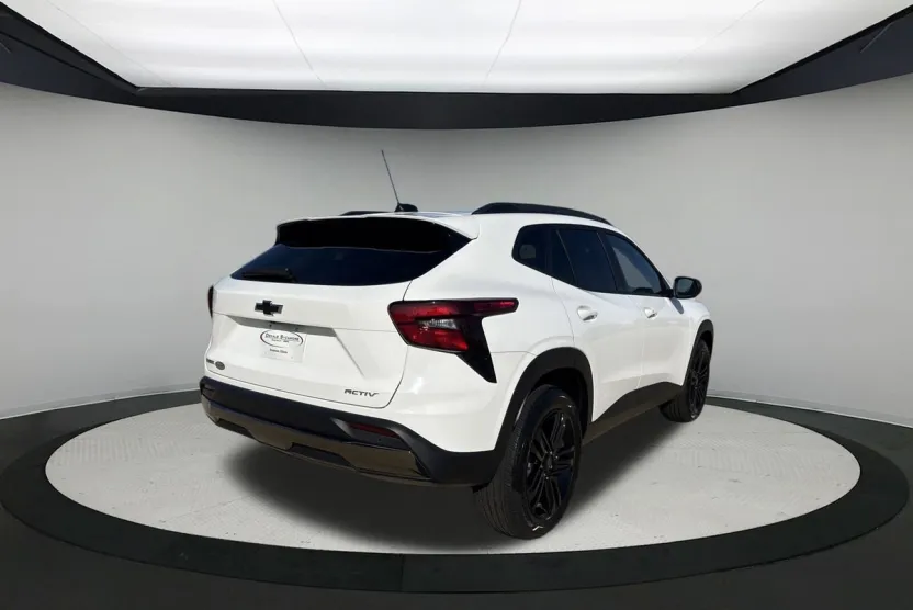 2025 Chevrolet Trax ACTIV photo 1