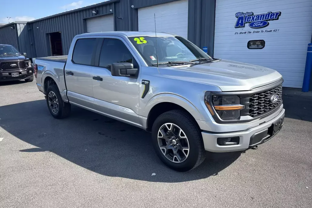 2025 Ford F-150 STX photo 1