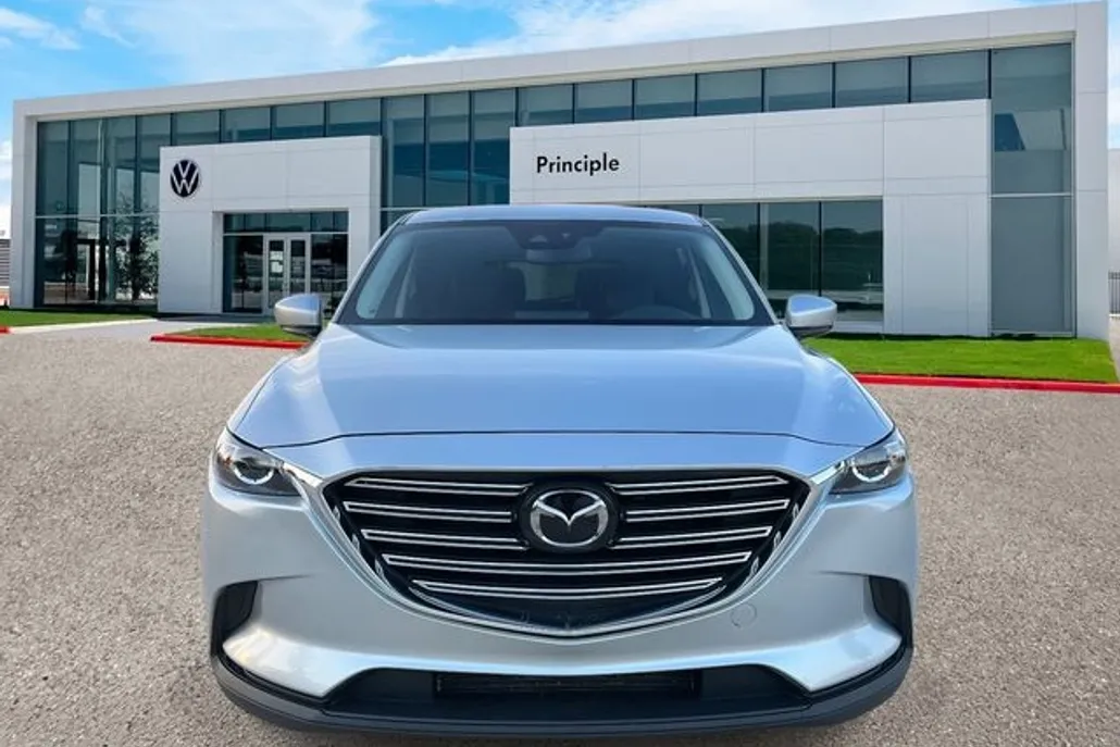 2023 Mazda CX-9 Touring photo 1