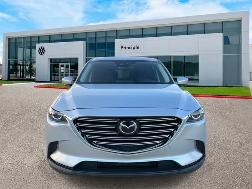 2023 Mazda CX-9 Touring photo 1