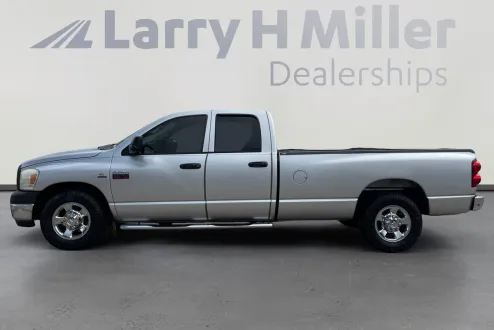 2007 Dodge Ram Laramie photo 2