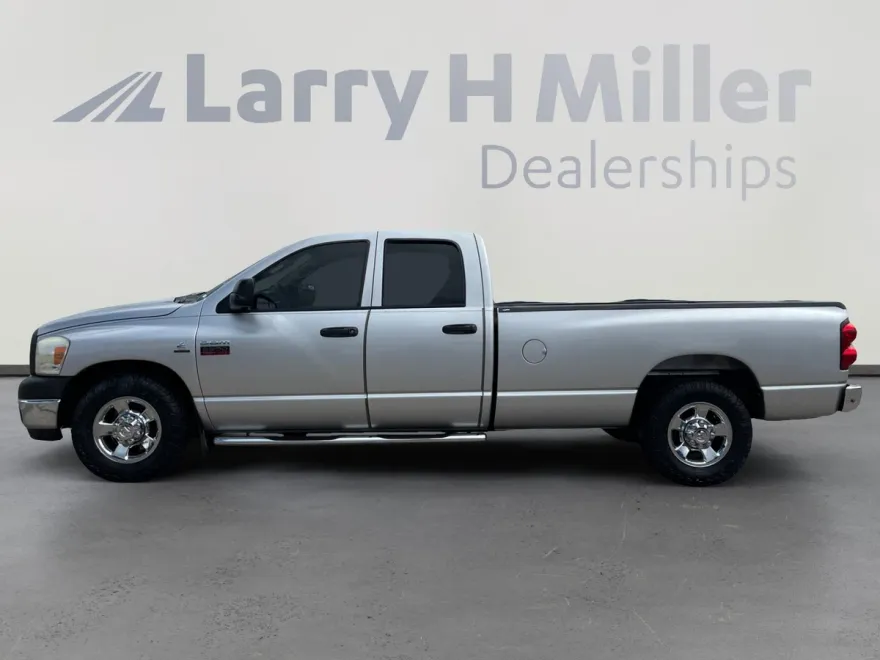2007 Dodge Ram Laramie photo 2