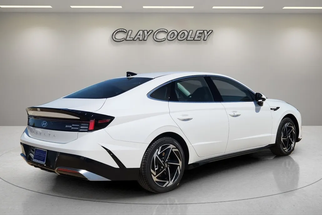 2026 Hyundai Sonata SEL Sport photo 1
