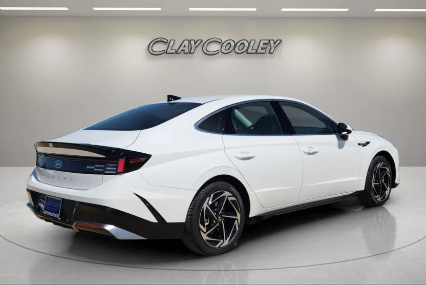 2026 Hyundai Sonata SEL Sport photo 1