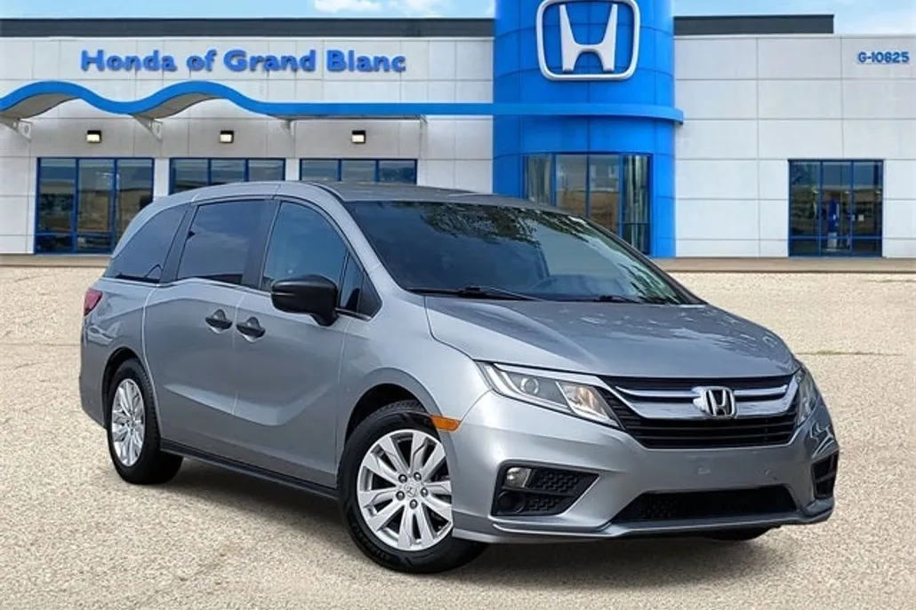 2018 Honda Odyssey LX photo 1