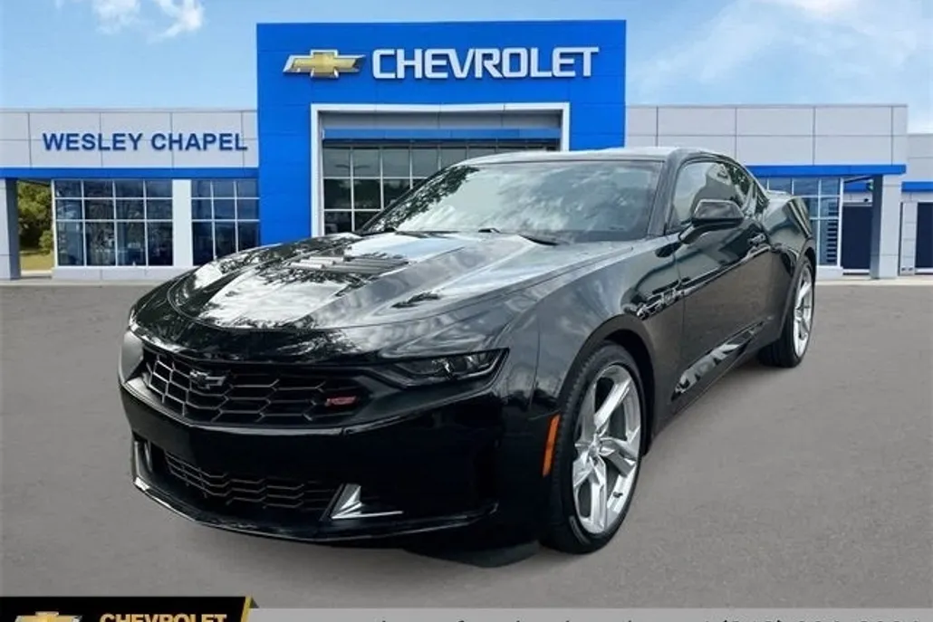 2022 Chevrolet Camaro LT1 photo 1