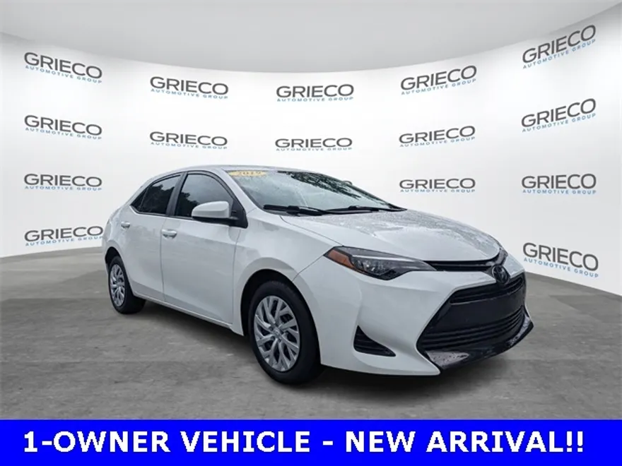 2019 Toyota Corolla L photo 1