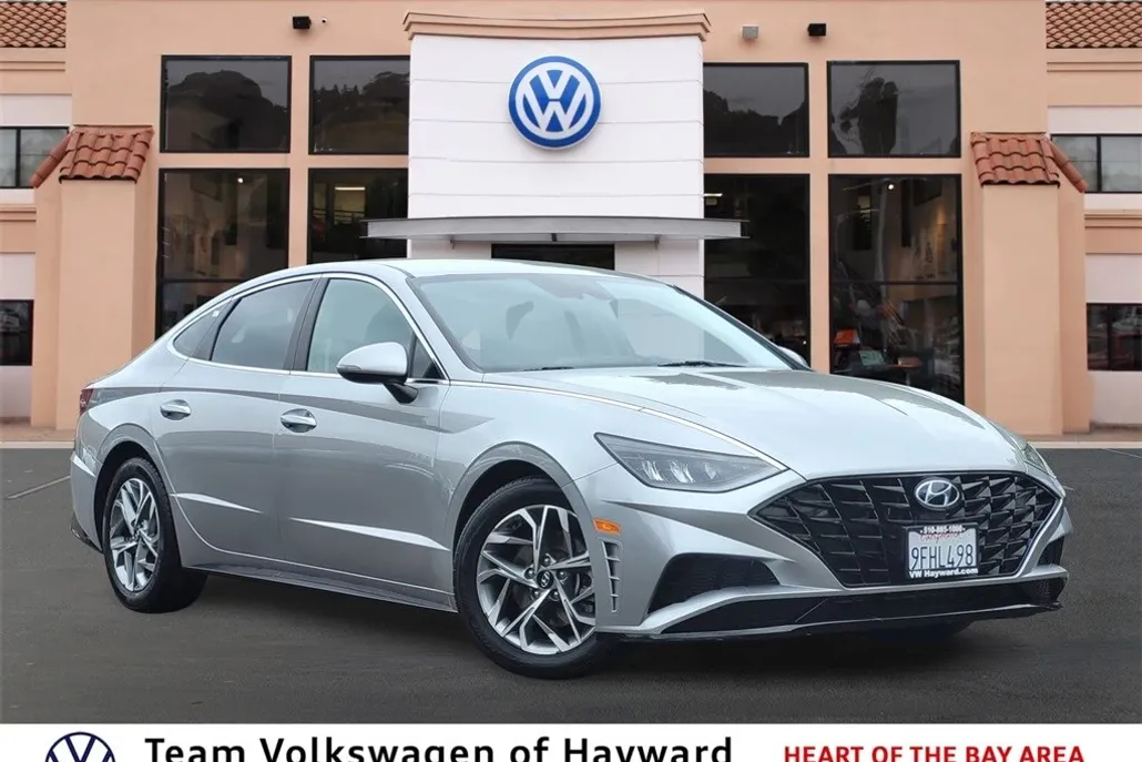 2020 Hyundai Sonata SEL photo 1
