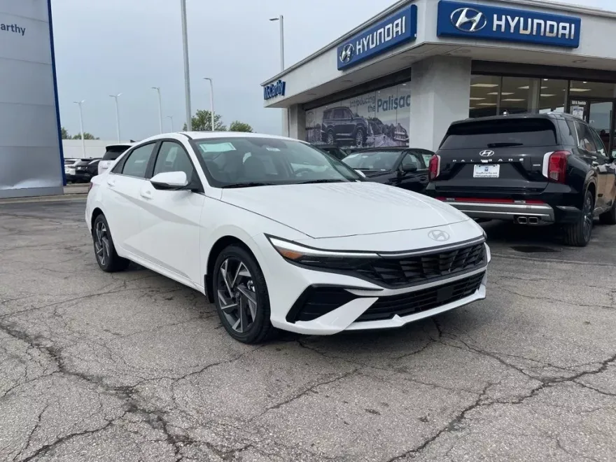 2025 Hyundai Elantra Hybrid Limited photo 1