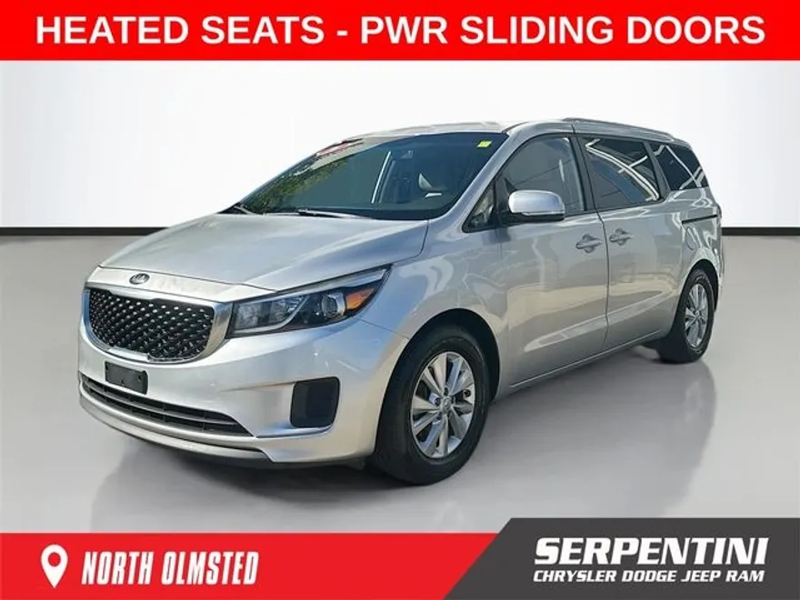 2016 Kia Sedona LX photo 1