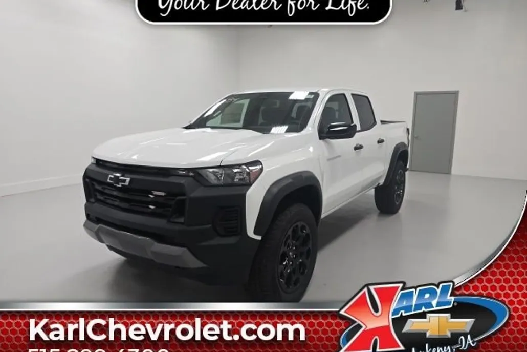2026 Chevrolet Colorado Trail Boss photo 1