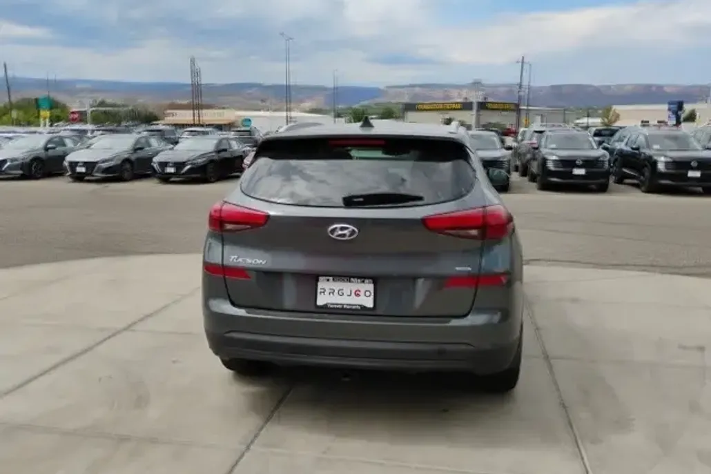 2021 Hyundai Tucson Value photo 1