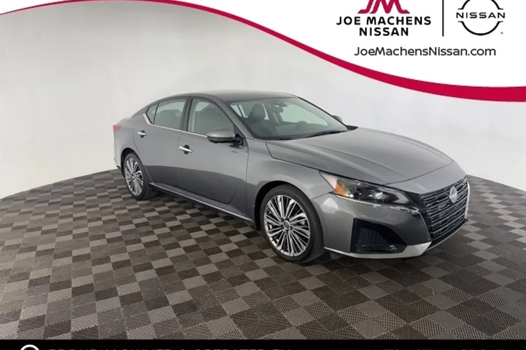 2024 Nissan Altima 2.5 SL photo 1