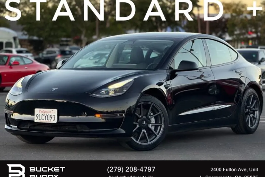 2021 Tesla Model 3 Standard Range Plus photo 1