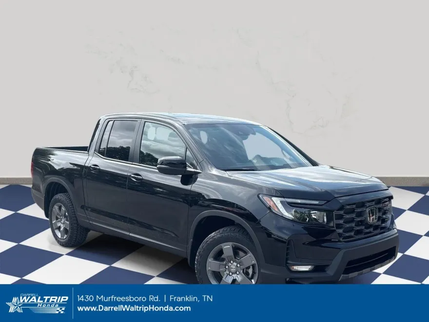 2025 Honda Ridgeline TrailSport photo 1
