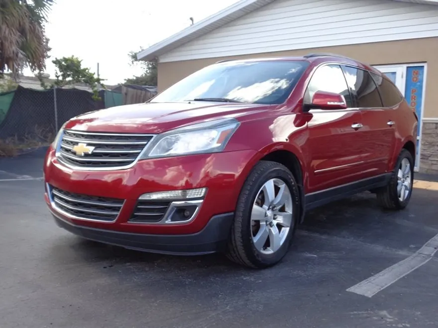 2014 Chevrolet Traverse LTZ photo 1