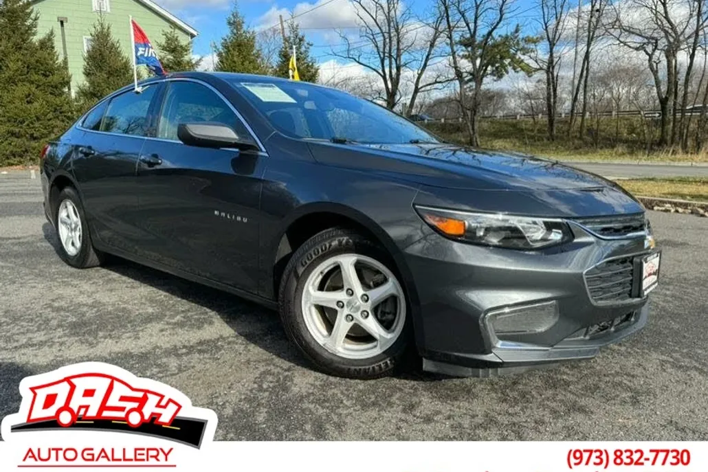 2018 Chevrolet Malibu LS photo 1