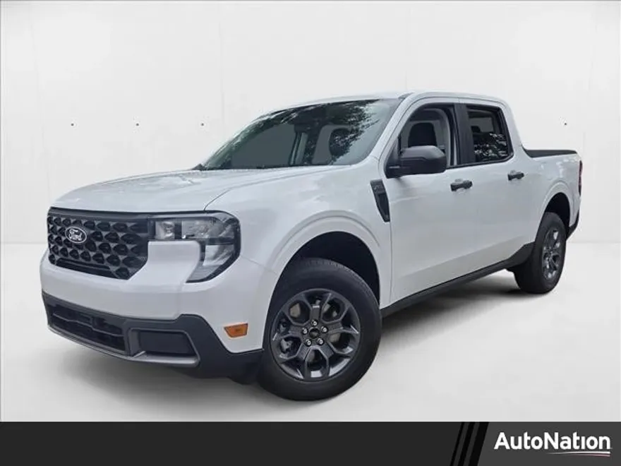 2025 Ford Maverick XLT photo 1