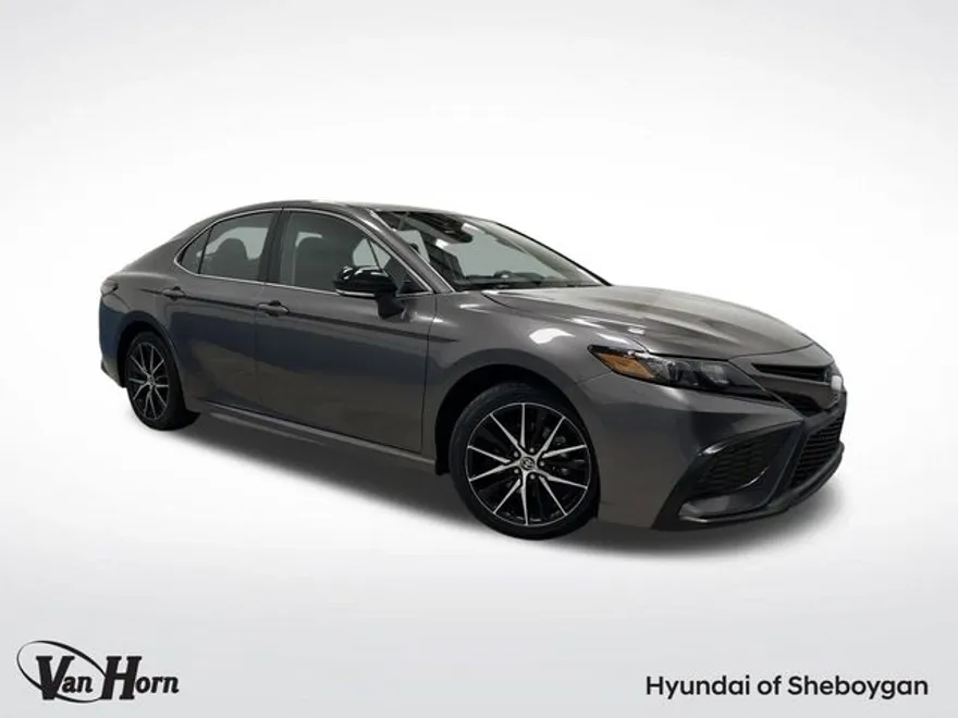 2023 Toyota Camry SE photo 1