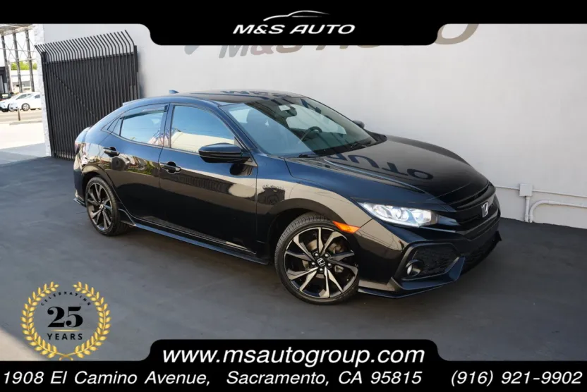 2017 Honda Civic Hatchback Sport photo 1