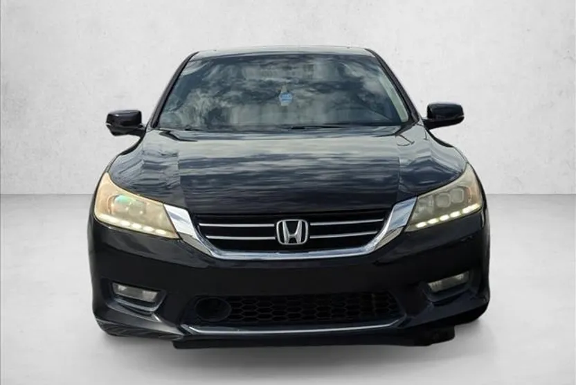 2015 Honda Accord Touring photo 1