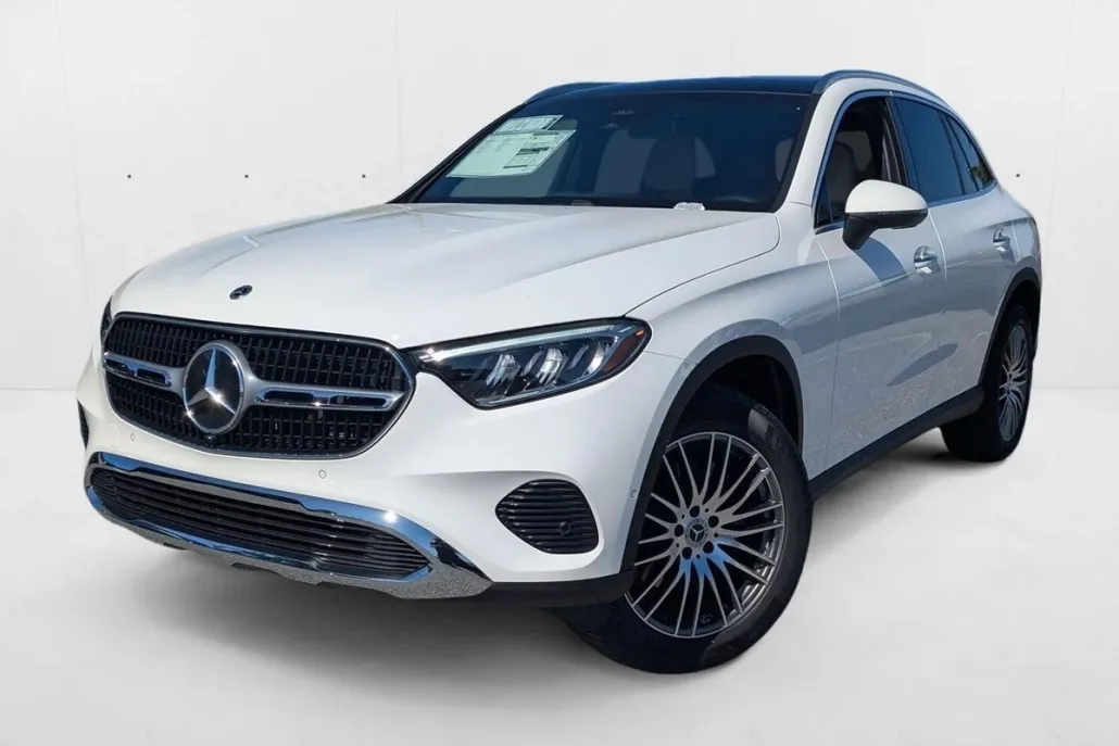 2025 Mercedes Benz GLC 300 4MATIC photo 1