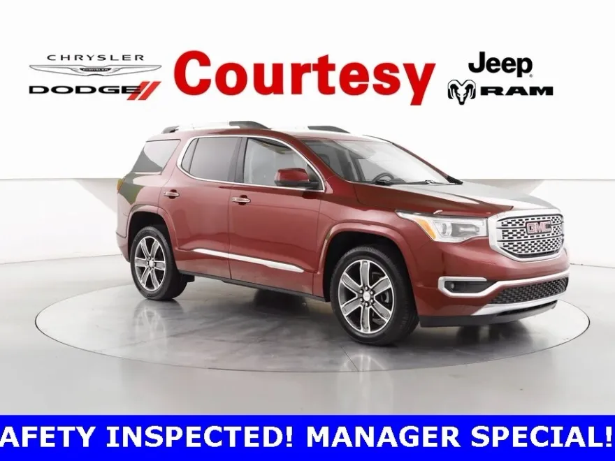2017 Gmc Acadia Denali photo 1