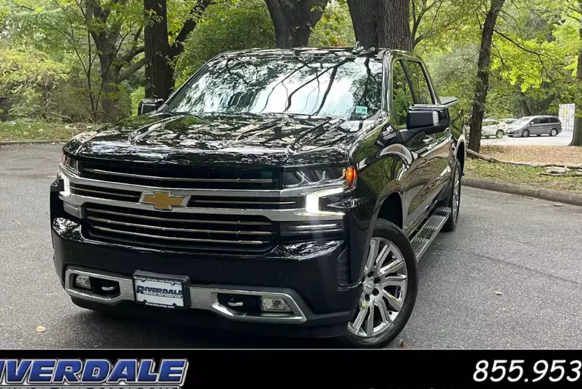 2021 Chevrolet Silverado 1500 High Country photo 1