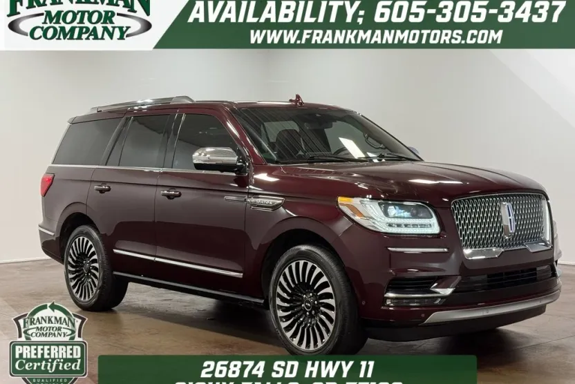 2021 Lincoln Navigator Black Label photo 1