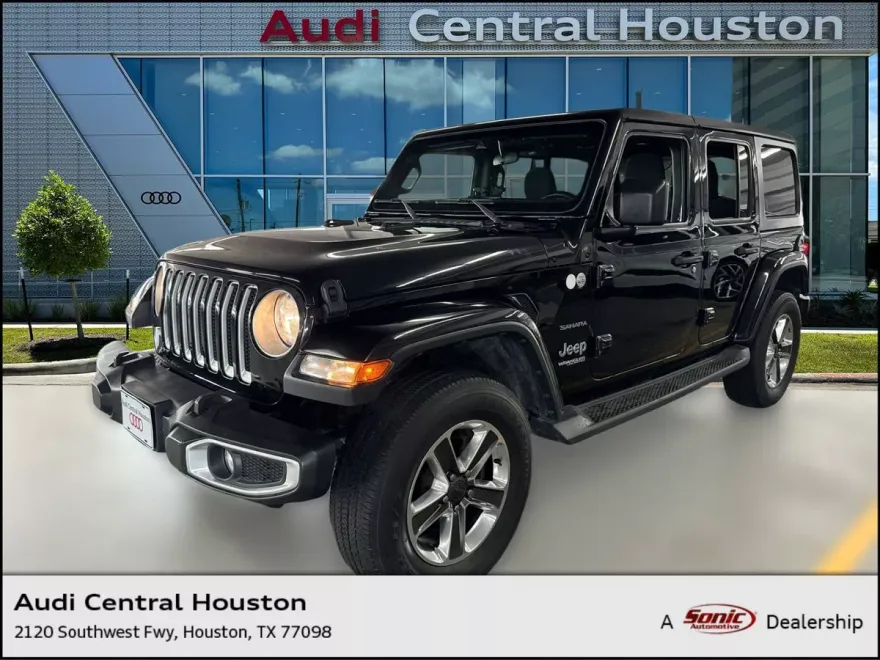 2020 Jeep Wrangler Unlimited Sahara photo 1