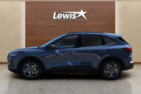 2025 Ford Escape ST-Line photo 3