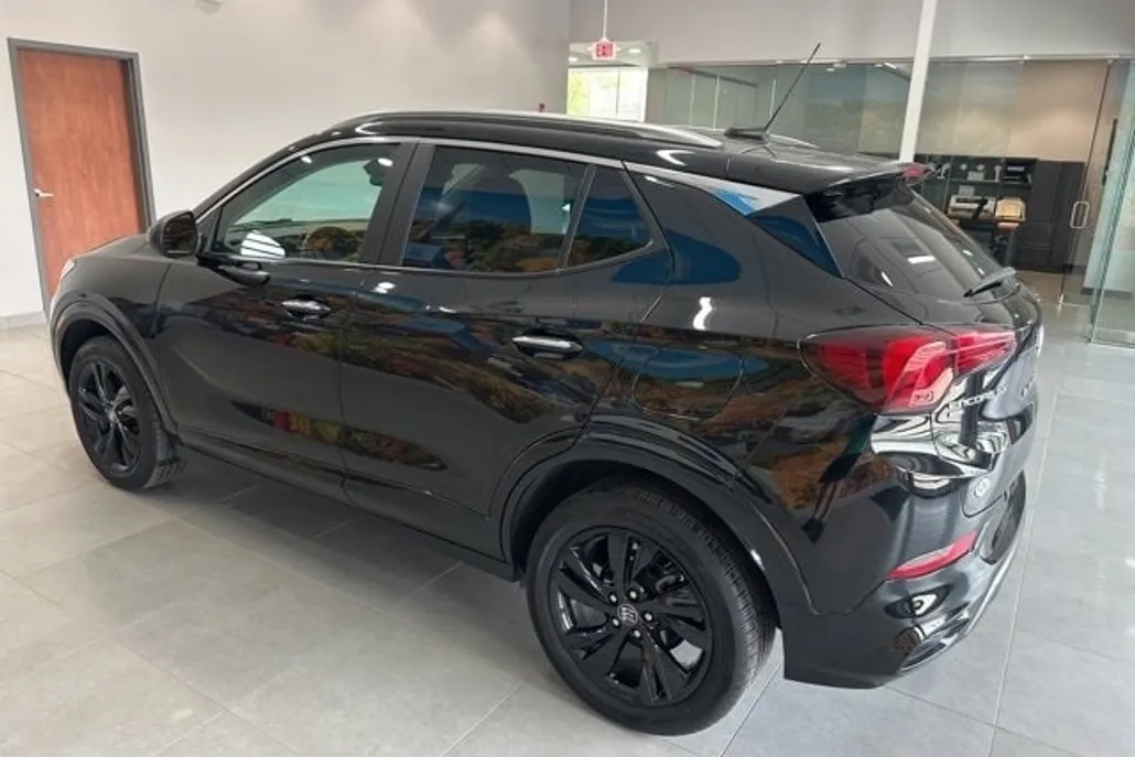 2024 Buick Encore GX Sport Touring photo 1