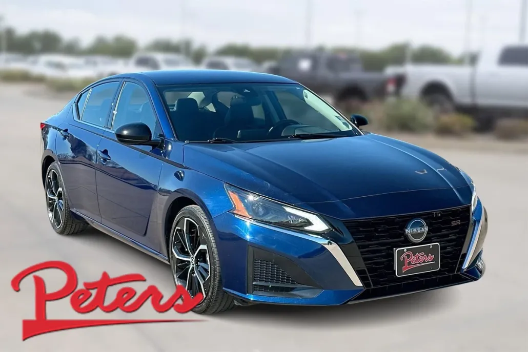 2024 Nissan Altima 2.5 SR photo 1