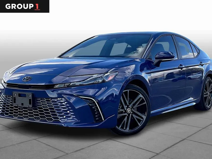 2025 Toyota Camry XSE photo 1