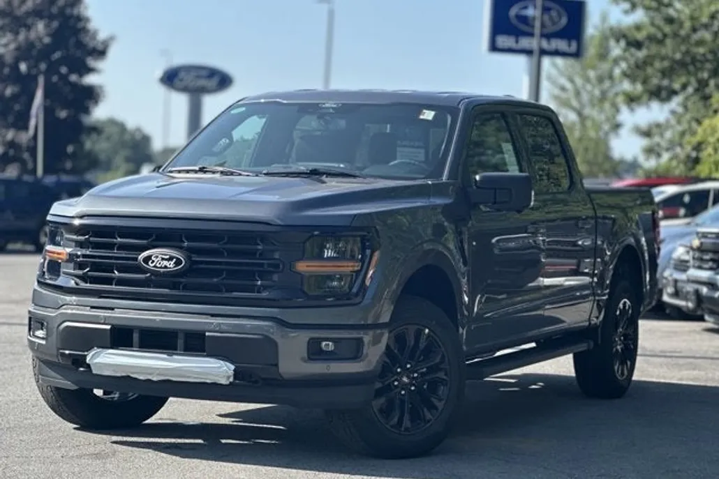 2025 Ford F-150 XLT photo 1
