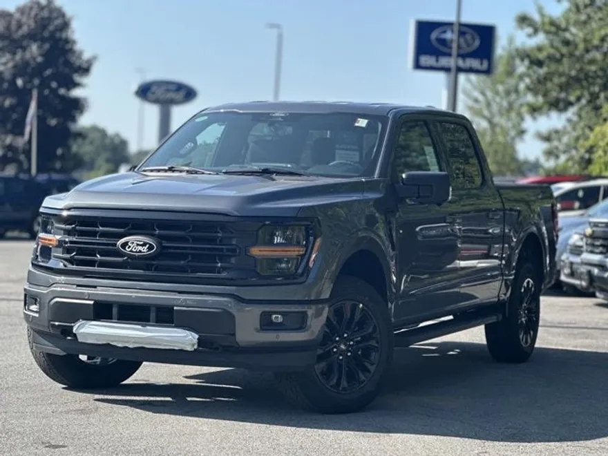 2025 Ford F-150 XLT photo 1