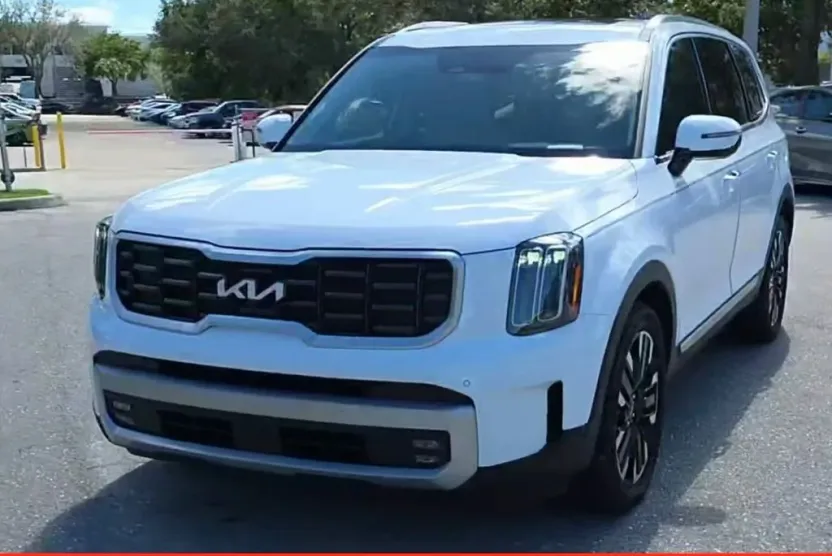 2023 Kia Telluride SX photo 1