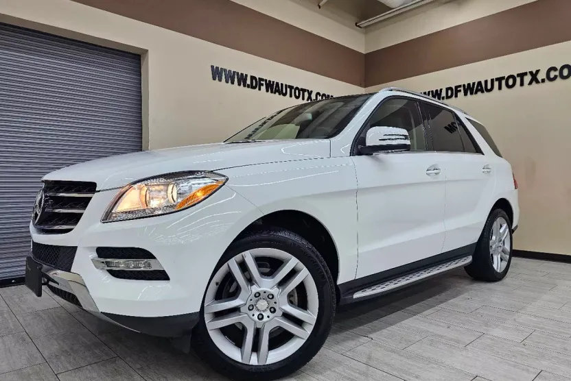 2015 Mercedes Benz ML 350 4MATIC photo 1