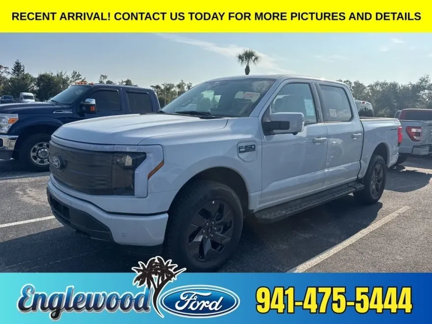 2025 Ford F-150 Lightning Lariat photo 1