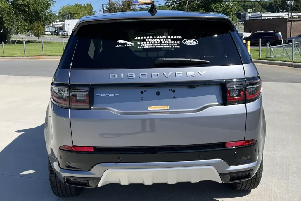 2024 Land Rover Discovery Sport S photo 1