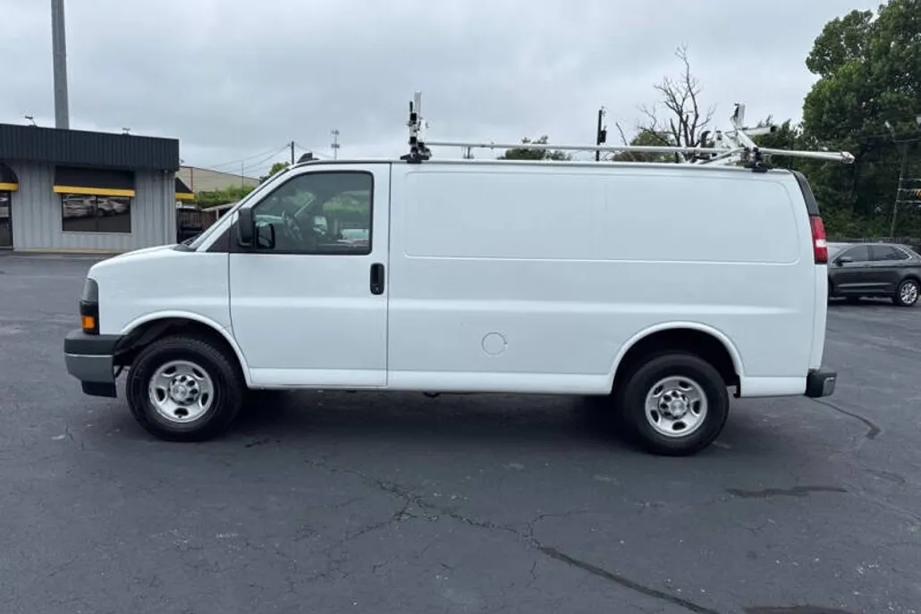 2019 Chevrolet Express 2500 Cargo Van photo 1
