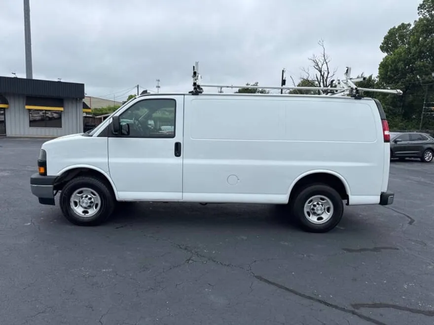 2019 Chevrolet Express 2500 Cargo Van photo 1