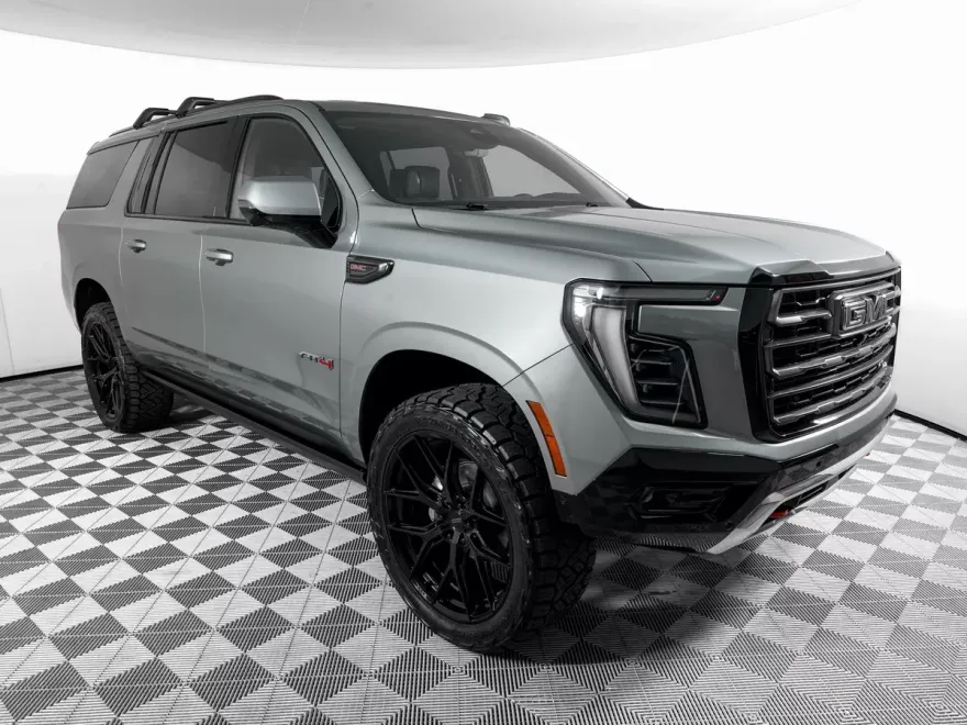 2025 Gmc Yukon XL AT4 Ultimate photo 1