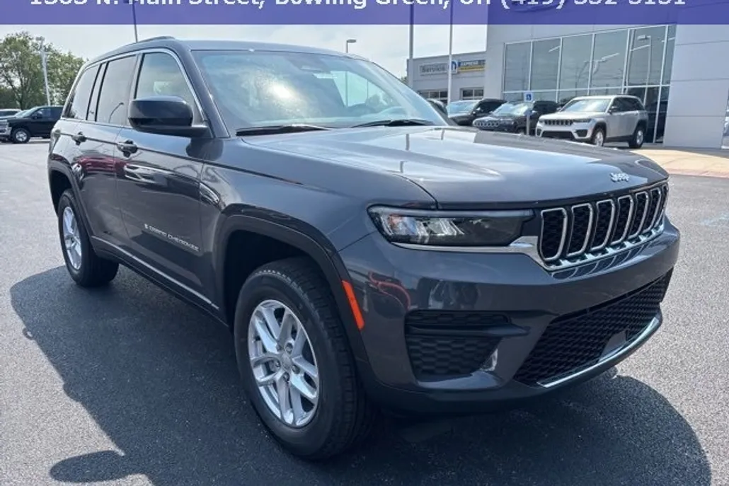 2025 Jeep Grand Cherokee Laredo photo 1