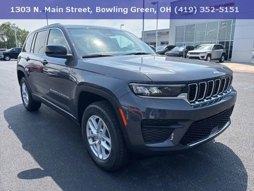 2025 Jeep Grand Cherokee Laredo photo 1